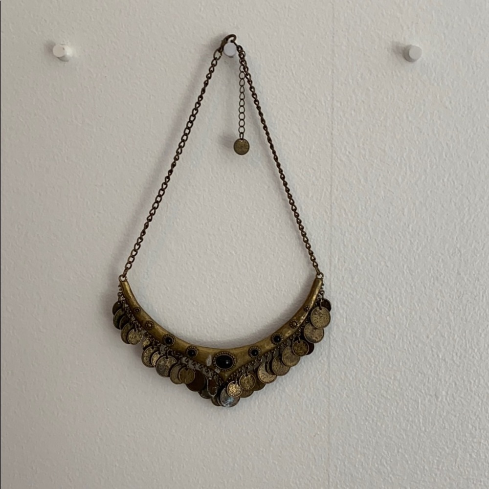 Statement necklace